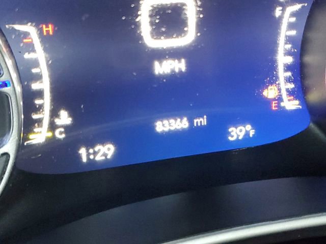 Used 2022 Chrysler Pacifica Touring-L image 10