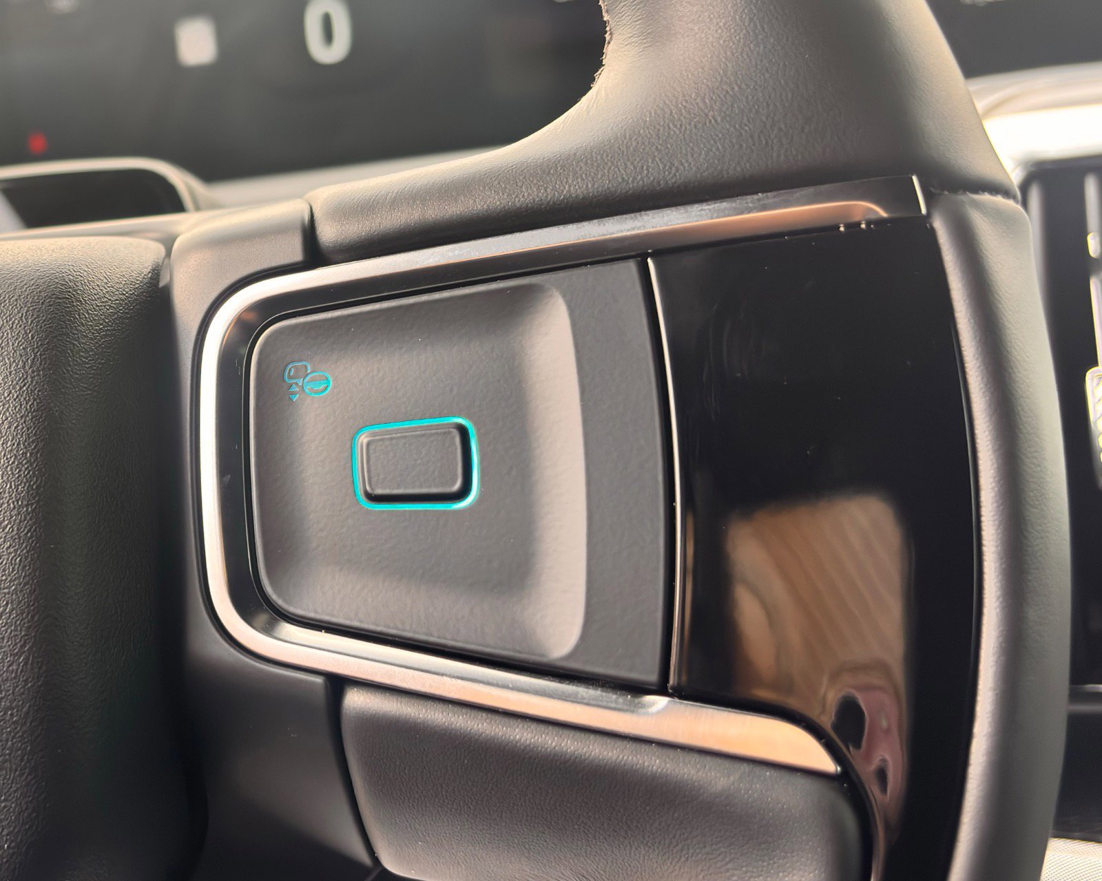 Certified 2025 Ford Expedition Platinum w/ Stealth Appearance Package image 45