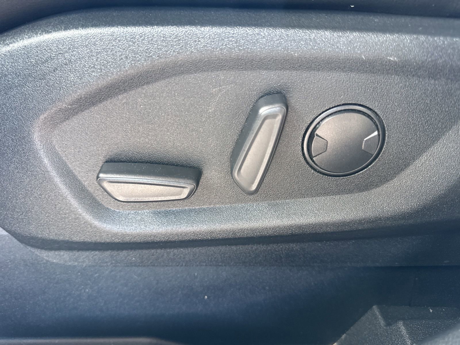 Certified 2021 Ford Edge Titanium w/ Equipment Group 301A AWD/4WD image 22