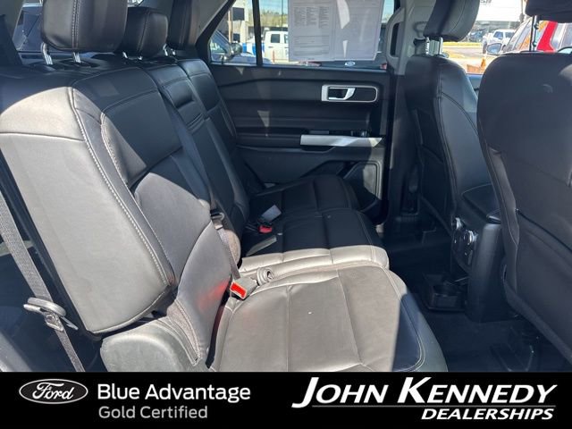 Certified 2022 Ford Explorer XLT w/ Equipment Group 202A AWD/4WD image 32