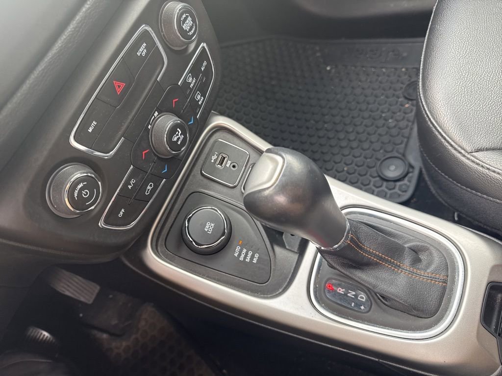 Used 2019 Jeep Compass Latitude w/ Cold Weather Group image 23