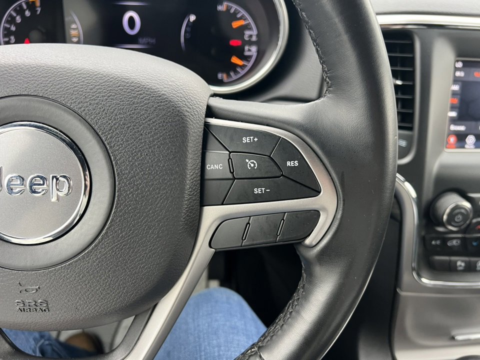 Used 2021 Jeep Grand Cherokee Laredo image 24