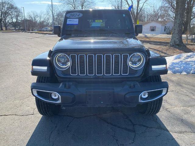 Used 2024 Jeep Wrangler Sahara w/ Dual Top Group image 8