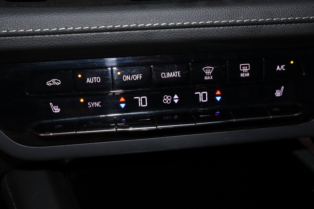 Used 2023 Buick Envision Essence image 31