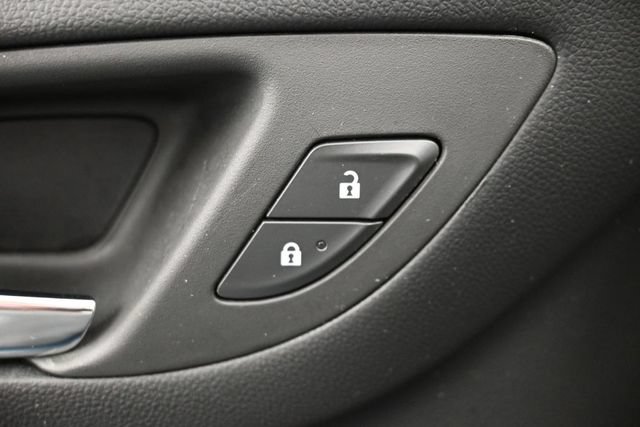 Used 2024 Chevrolet Equinox LT AWD/4WD image 15