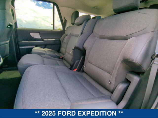 Certified 2025 Ford Expedition Active RWD image 21