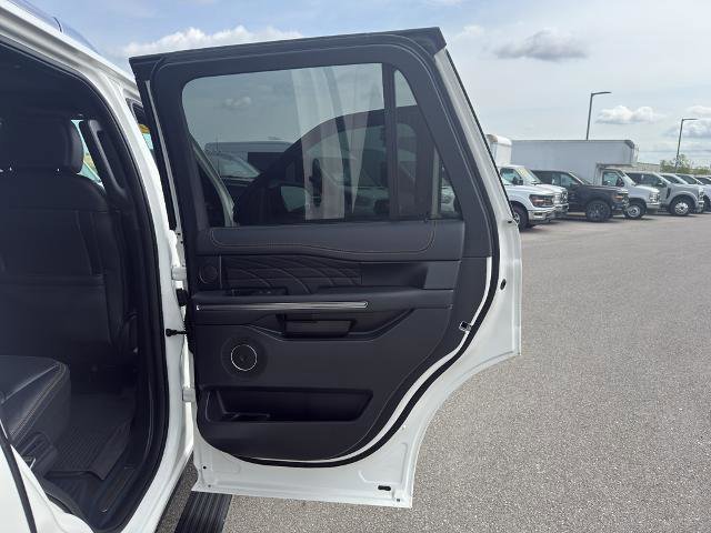 Certified 2022 Ford Expedition Platinum image 22