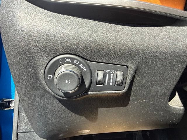 Used 2025 Jeep Compass Limited AWD/4WD image 18