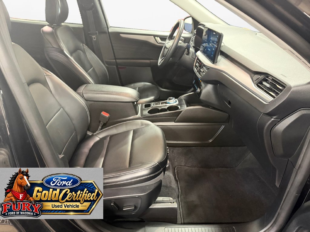 Certified 2025 Ford Escape Platinum AWD/4WD image 9