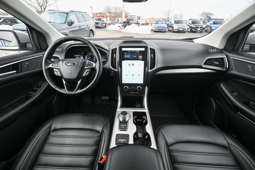 Certified 2024 Ford Edge SEL w/ Convenience Package image 31