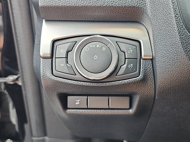 Certified 2019 Ford Explorer XLT w/ Equipment Group 202A FWD image 31