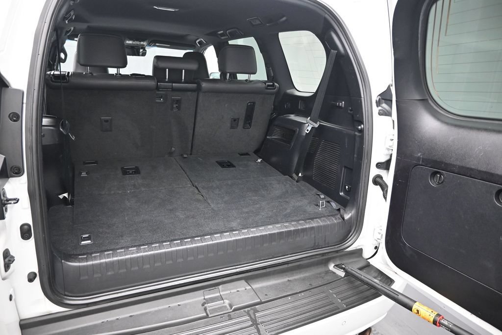 Used 2021 Lexus GX 460 Premium w/ Premium Package AWD/4WD image 10