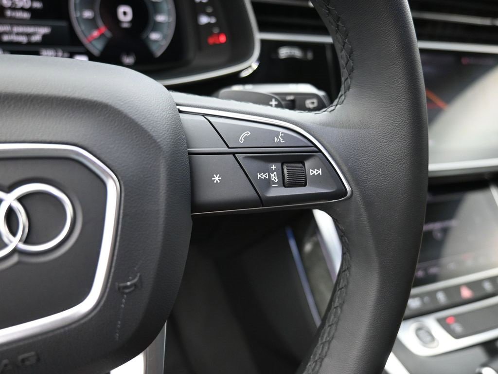 Used 2024 Audi Q7 2.0T Premium Plus w/ Premium Plus Package image 30