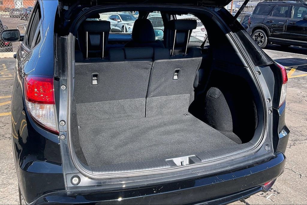 Used 2022 Honda HR-V Sport image 25