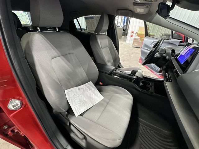 Used 2024 Toyota Prius LE AWD/4WD image 32