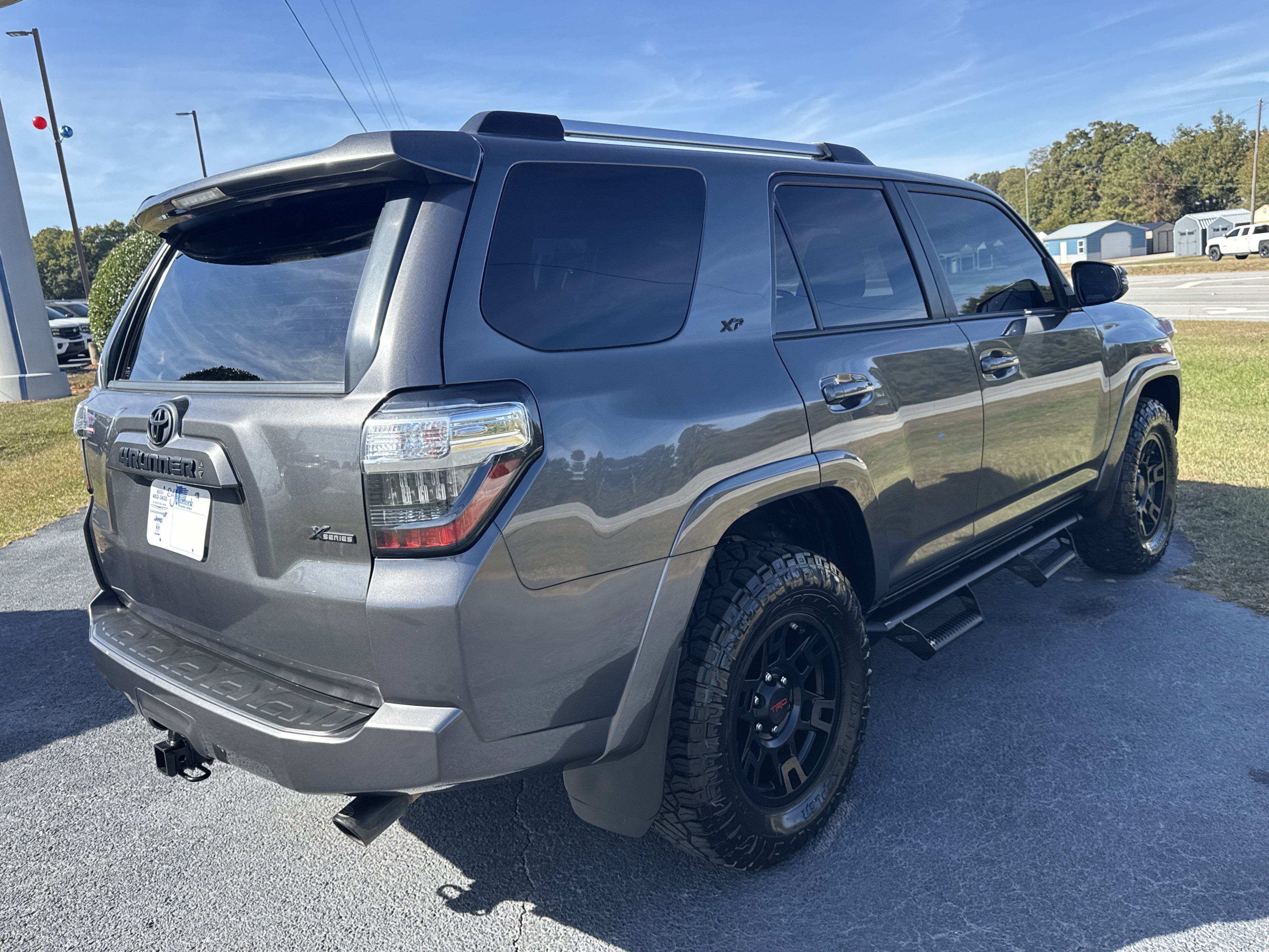Used 2021 Toyota 4Runner SR5 Premium w/ Moonroof Package AWD/4WD image 5