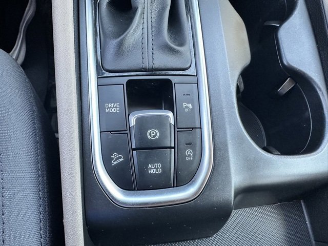 Used 2020 Hyundai Santa Fe SEL w/ Convenience Package image 17