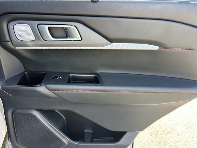 Certified 2025 Ford Explorer ST AWD/4WD image 26