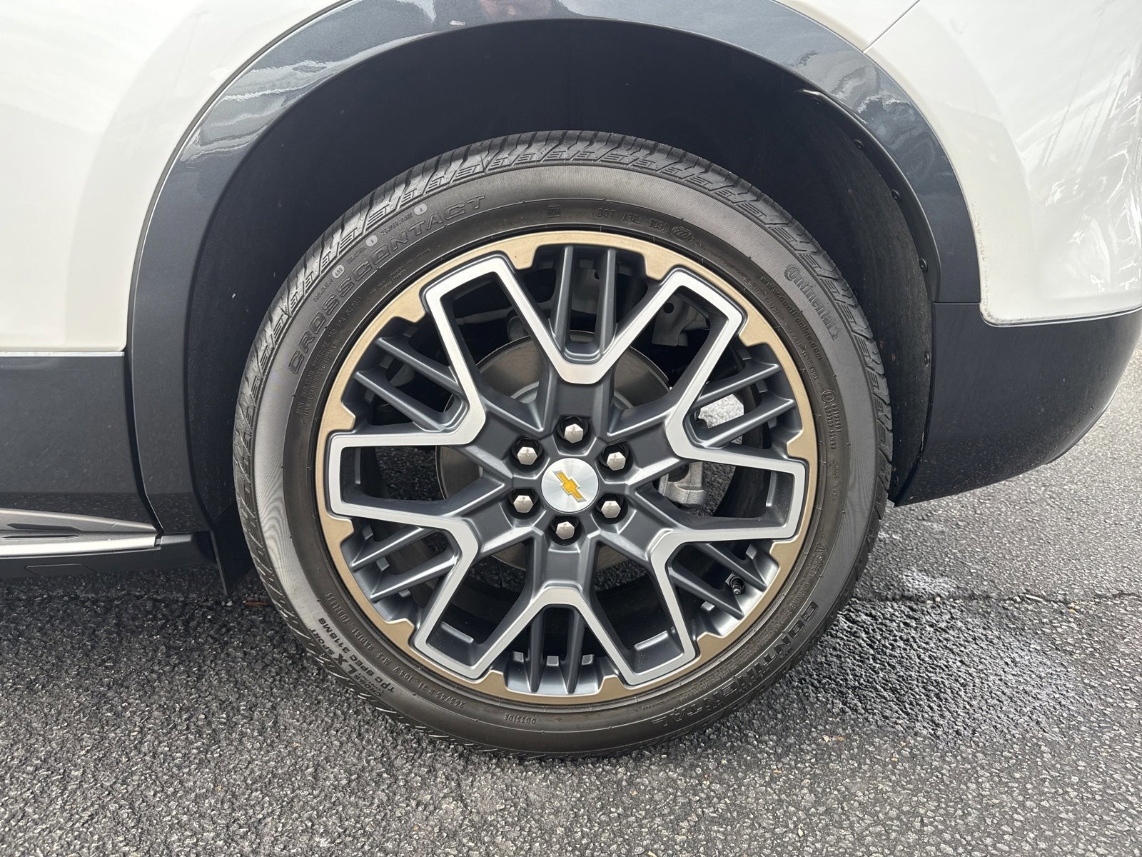 Used 2025 Chevrolet Blazer Premier w/ Driver Confidence II Package image 29