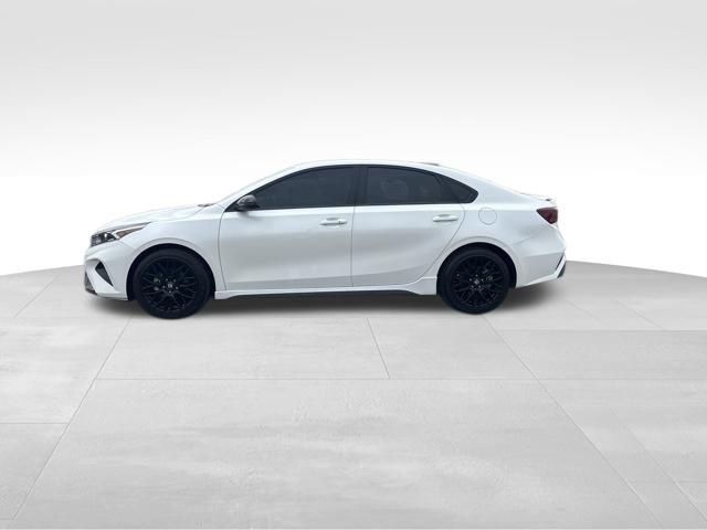 Used 2023 Kia Forte GT-Line w/ GT-Line Premium Package image 2