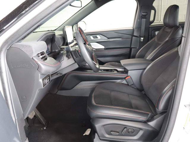 Certified 2025 Ford Explorer ST w/ Sun And Sound Package AWD/4WD image 16