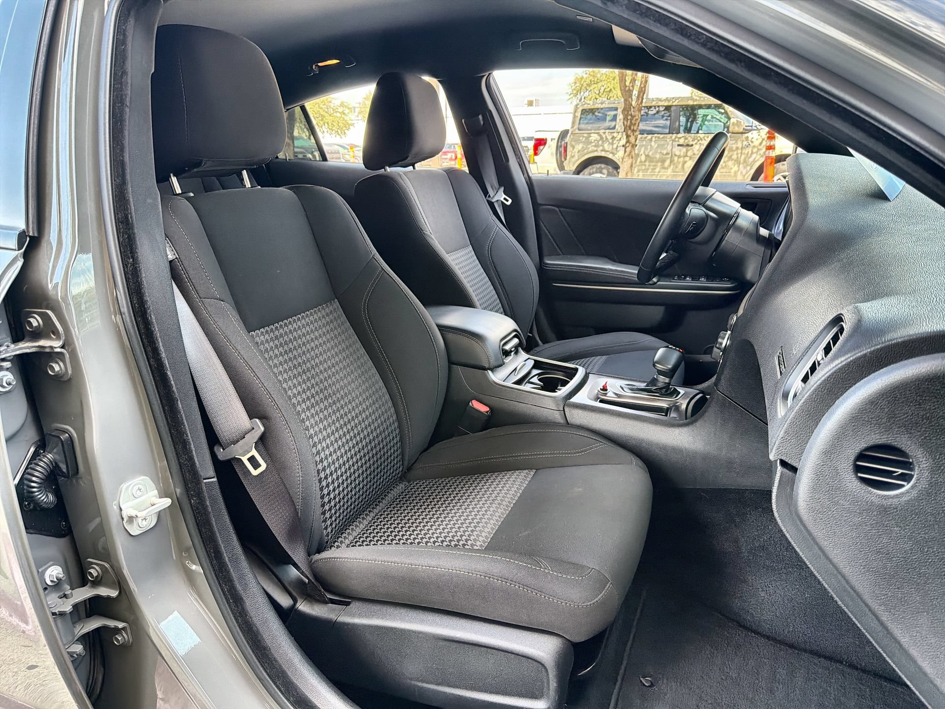Used 2023 Dodge Charger SXT RWD image 23