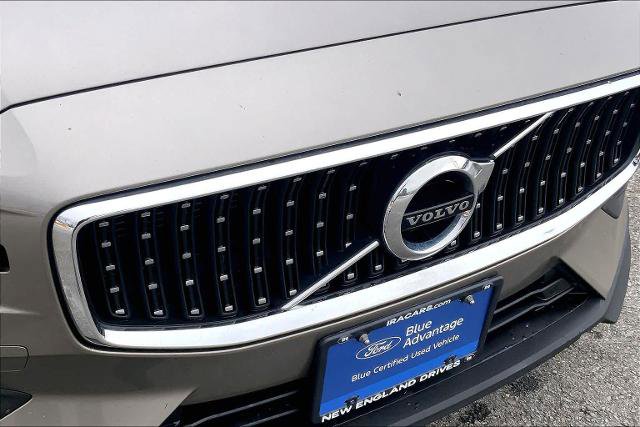 Used 2020 Volvo V60 T5 Cross Country w/ Protection Package Premier image 32