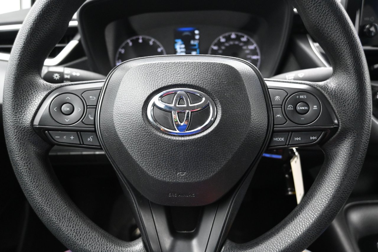 Used 2024 Toyota Corolla LE FWD image 30