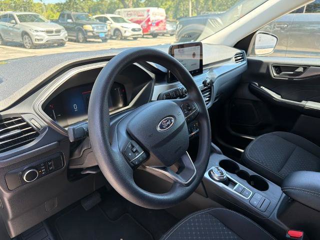 Certified 2025 Ford Escape Active FWD image 9