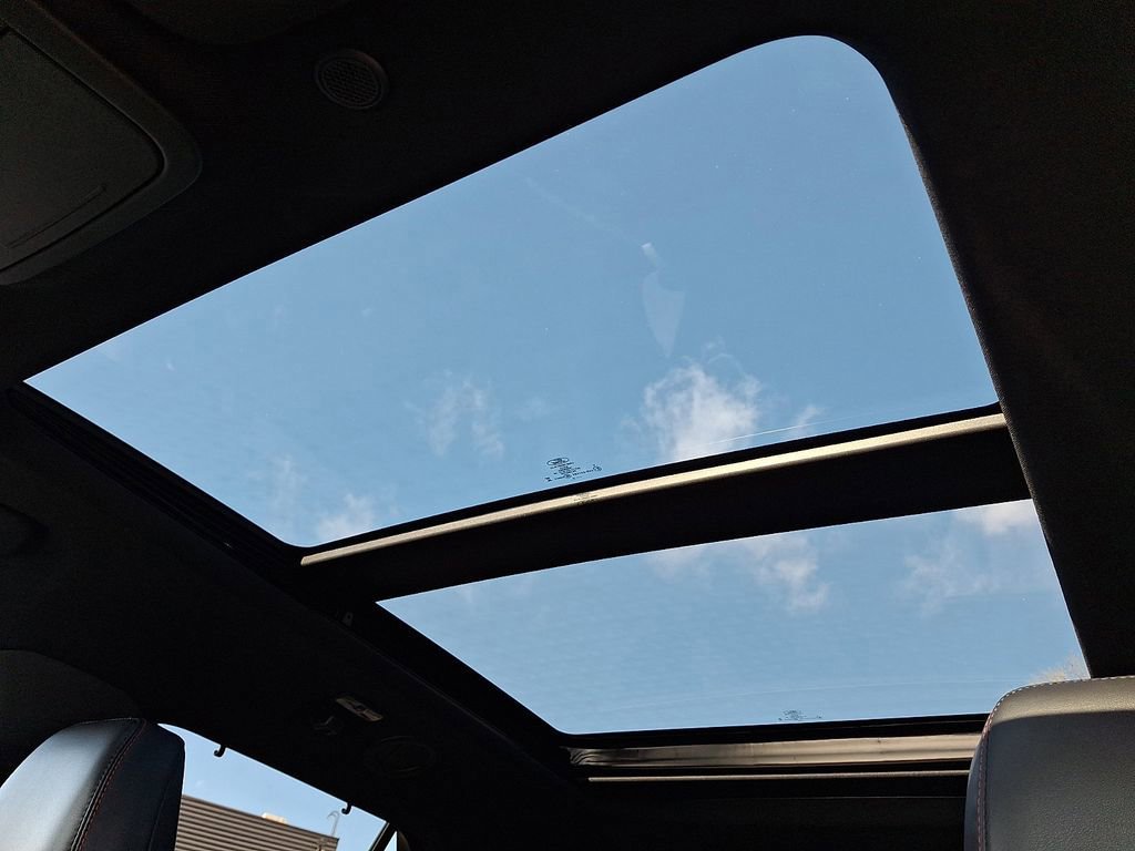 Certified 2025 Ford Explorer ST image 16