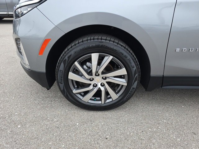 Used 2023 Chevrolet Equinox Premier image 9