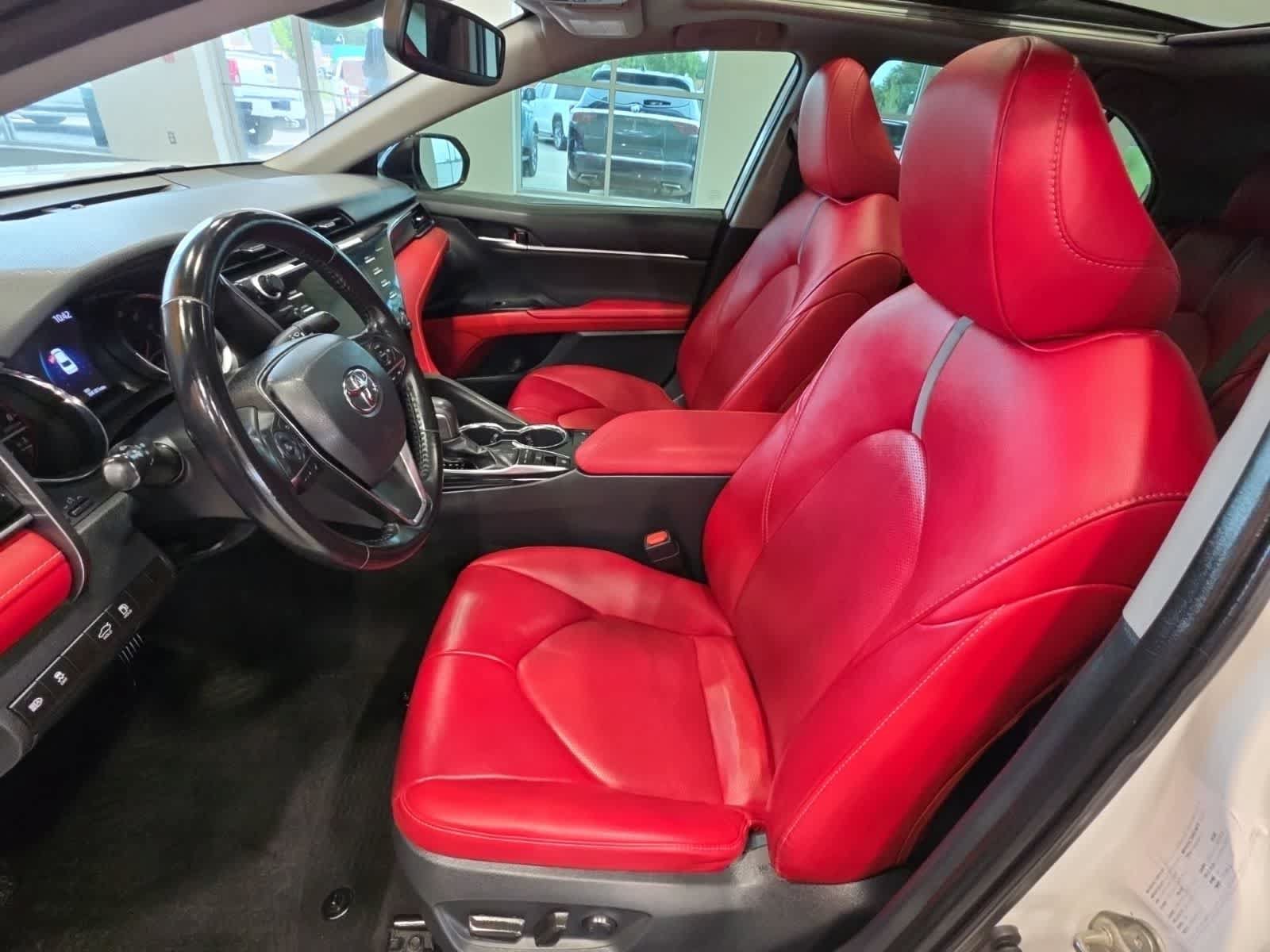 Used 2019 Toyota Camry XSE FWD image 17