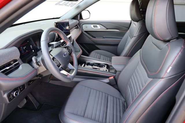 Certified 2025 Ford Explorer ST-Line w/ Premium Package RWD image 13