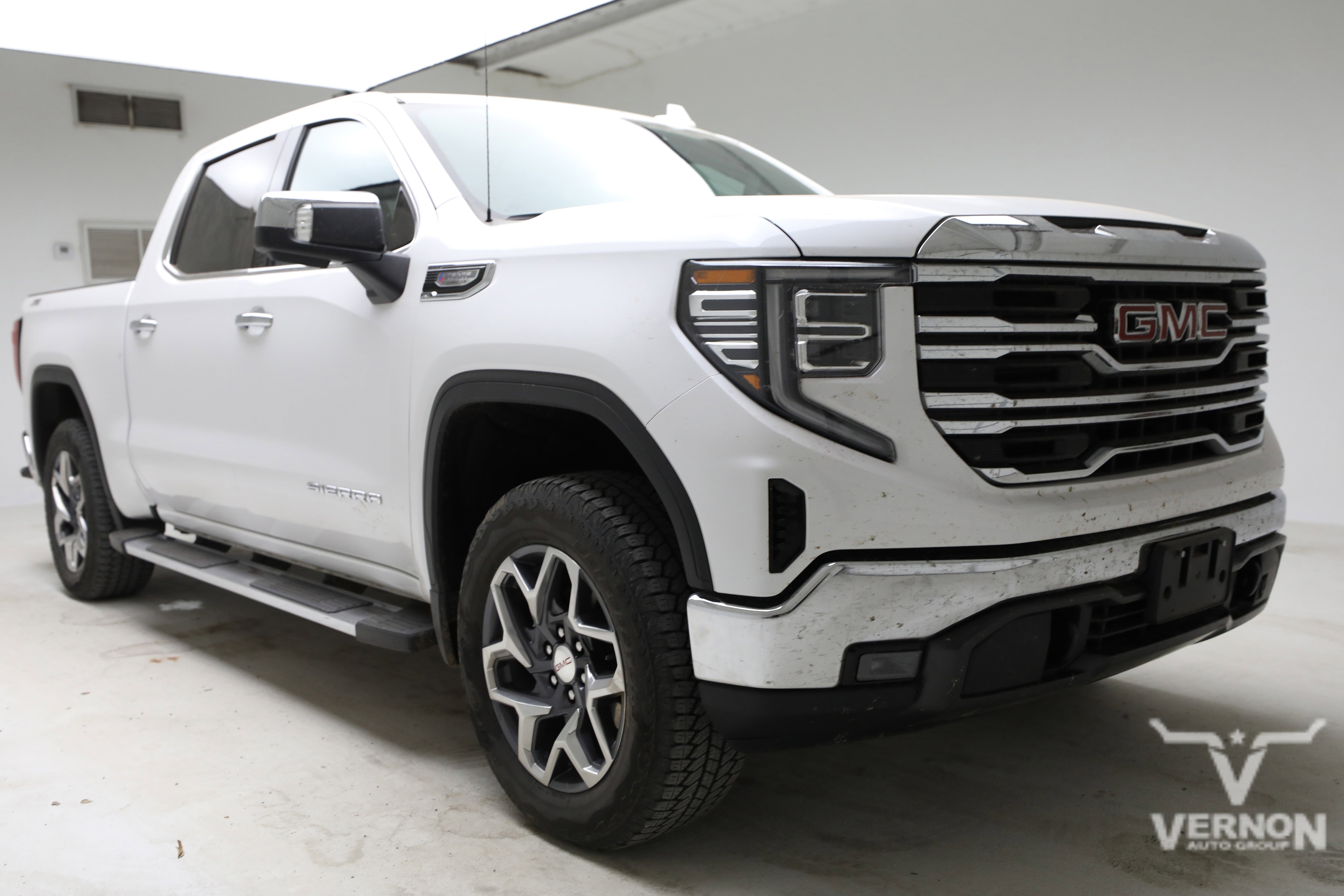 Used 2025 GMC Sierra 1500 SLT image 6