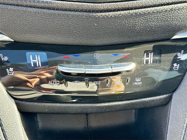Used 2023 Cadillac XT5 Premium Luxury image 12