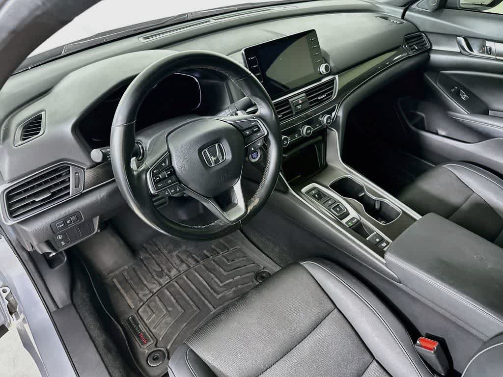 Used 2021 Honda Accord Sport image 2
