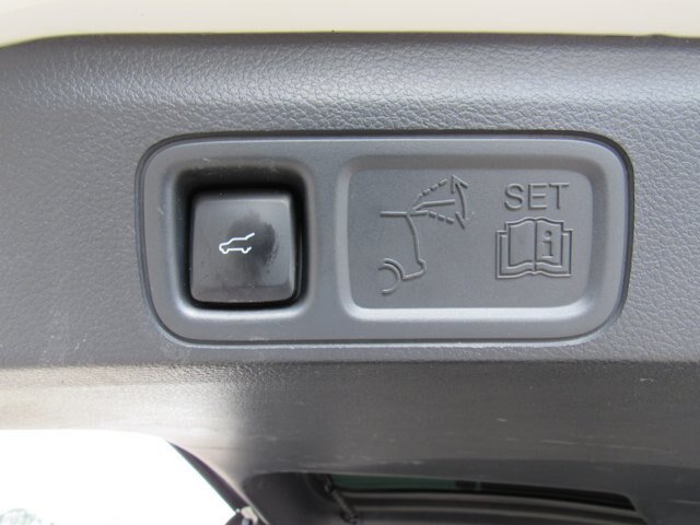Certified 2022 Ford Expedition Max Limited RWD image 20
