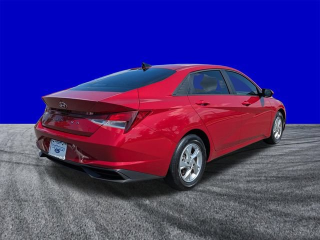 Used 2022 Hyundai Elantra SE FWD image 4