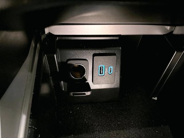 Certified 2022 Ford Explorer XLT AWD/4WD image 32