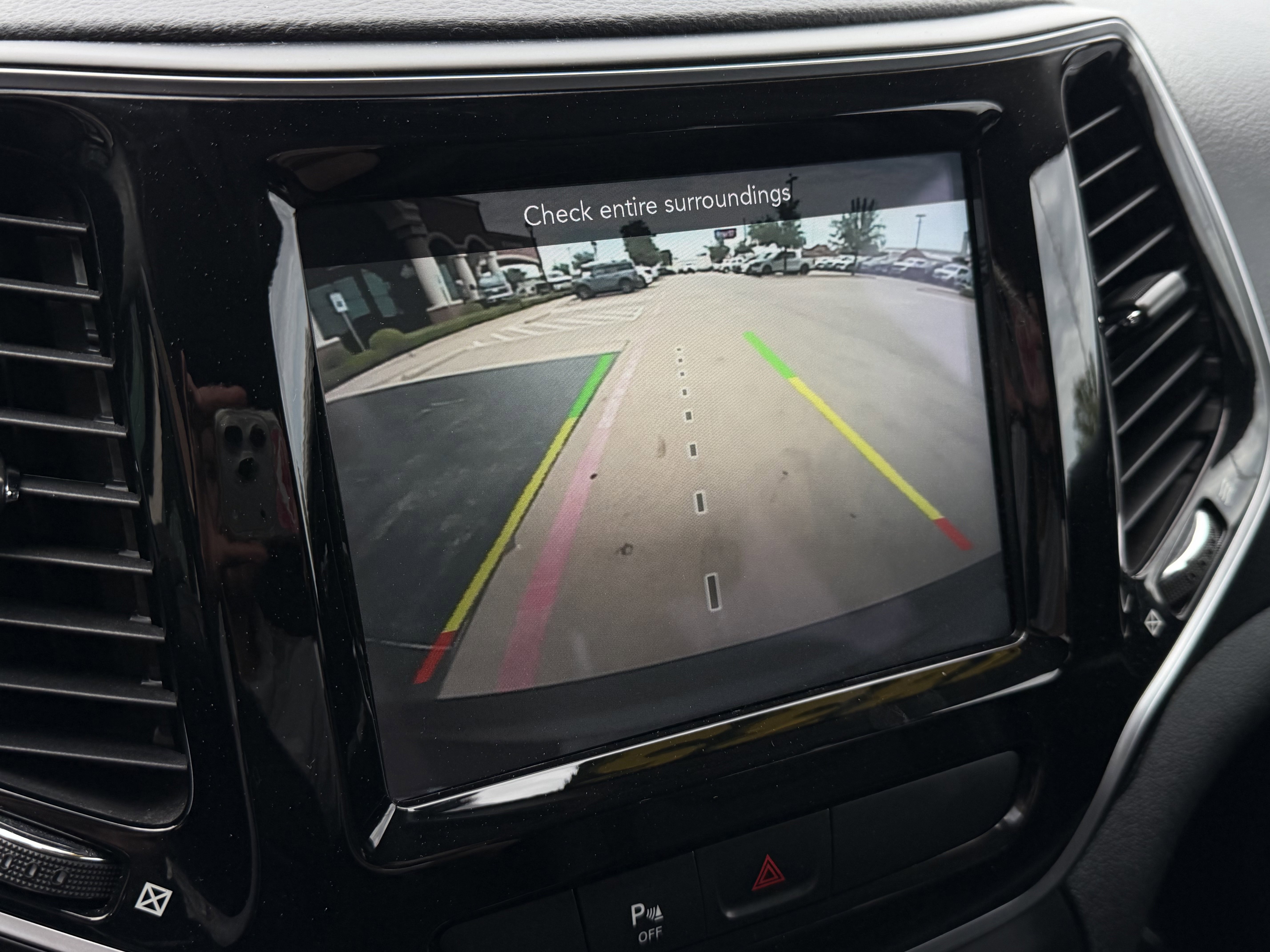Used 2019 Jeep Cherokee Limited AWD/4WD image 20