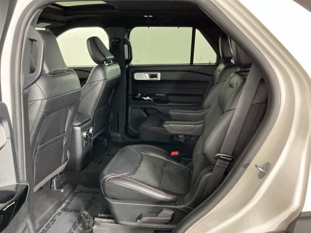 Certified 2024 Ford Explorer ST w/ Technology Package AWD/4WD image 29