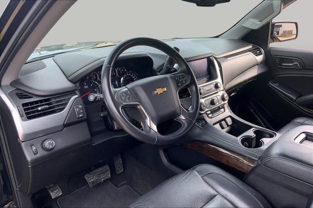 Used 2018 Chevrolet Suburban LT RWD image 17