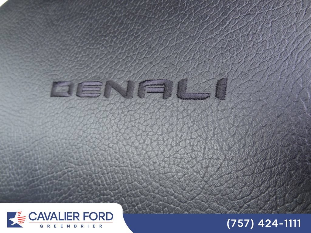 Used 2022 GMC Yukon XL Denali AWD/4WD image 7