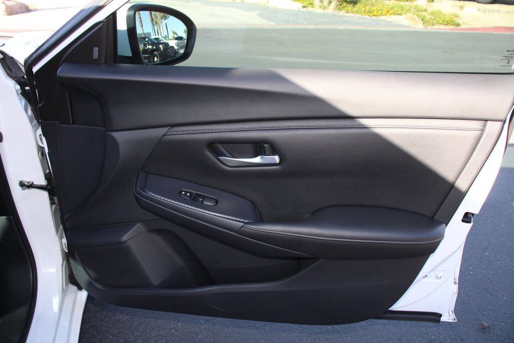 Used 2023 Nissan Sentra SV FWD image 27