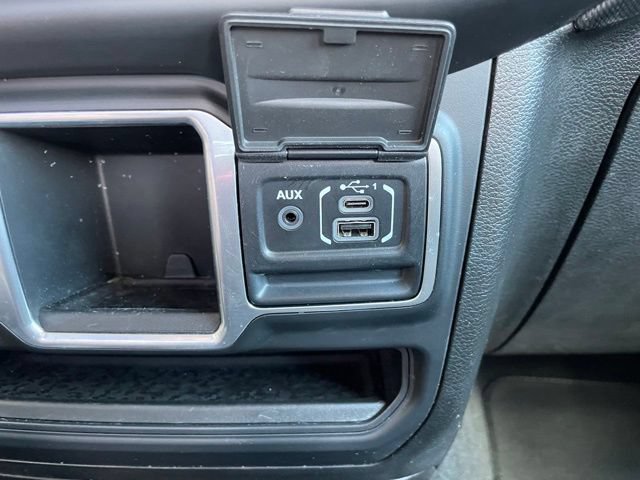 Used 2018 Jeep Wrangler Sport AWD/4WD image 25