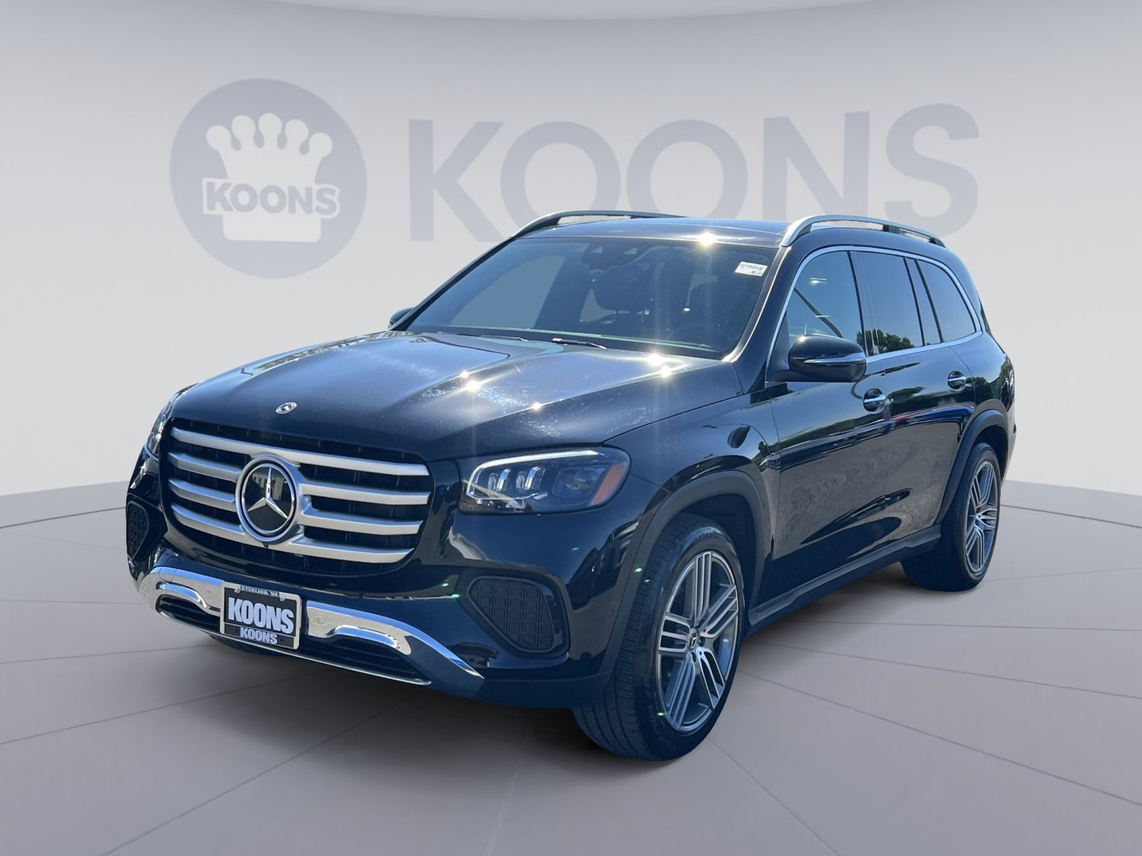 Used 2025 Mercedes-Benz GLS 450 4MATIC image 5
