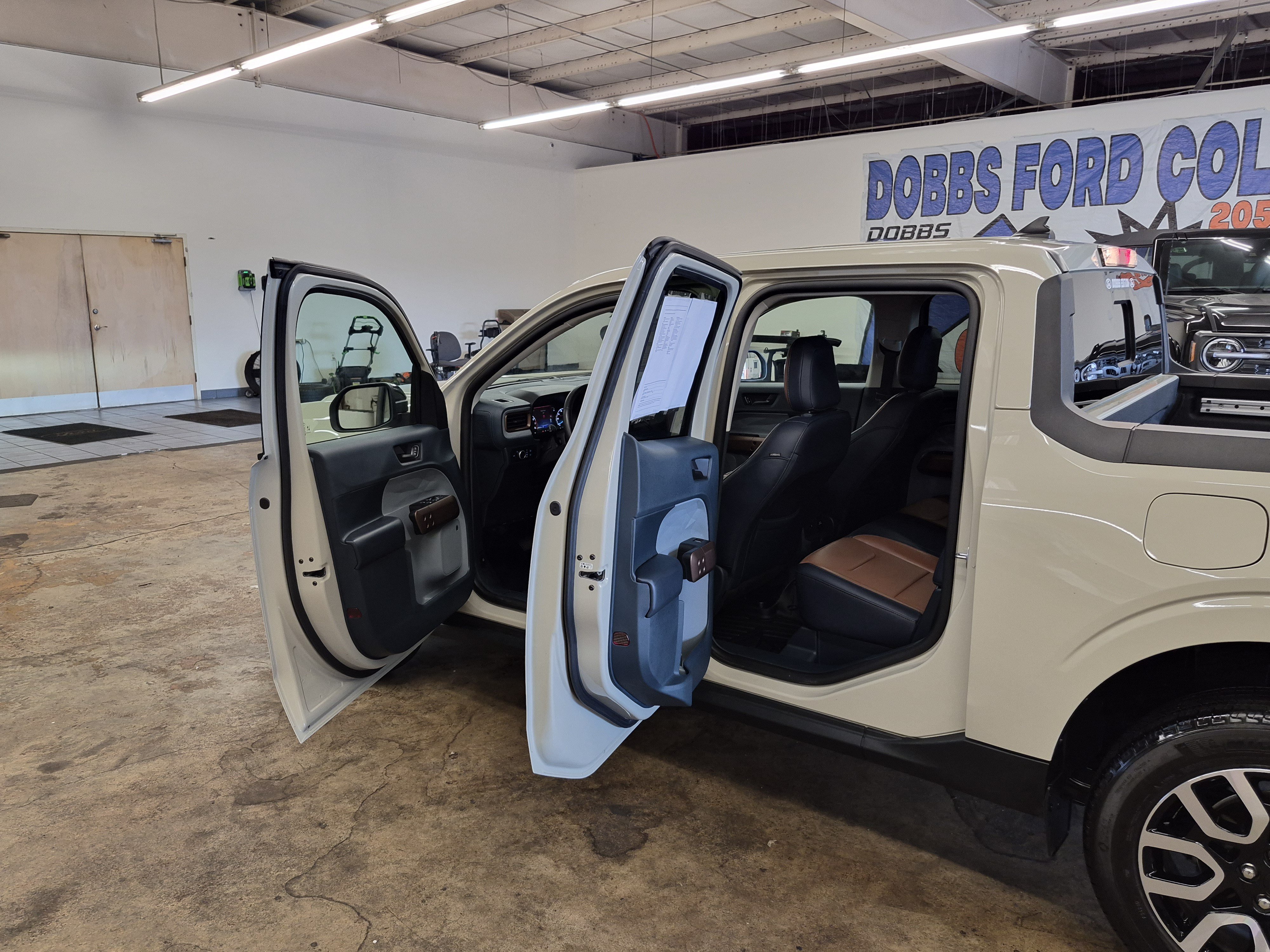 Certified 2024 Ford Maverick Lariat AWD/4WD image 16
