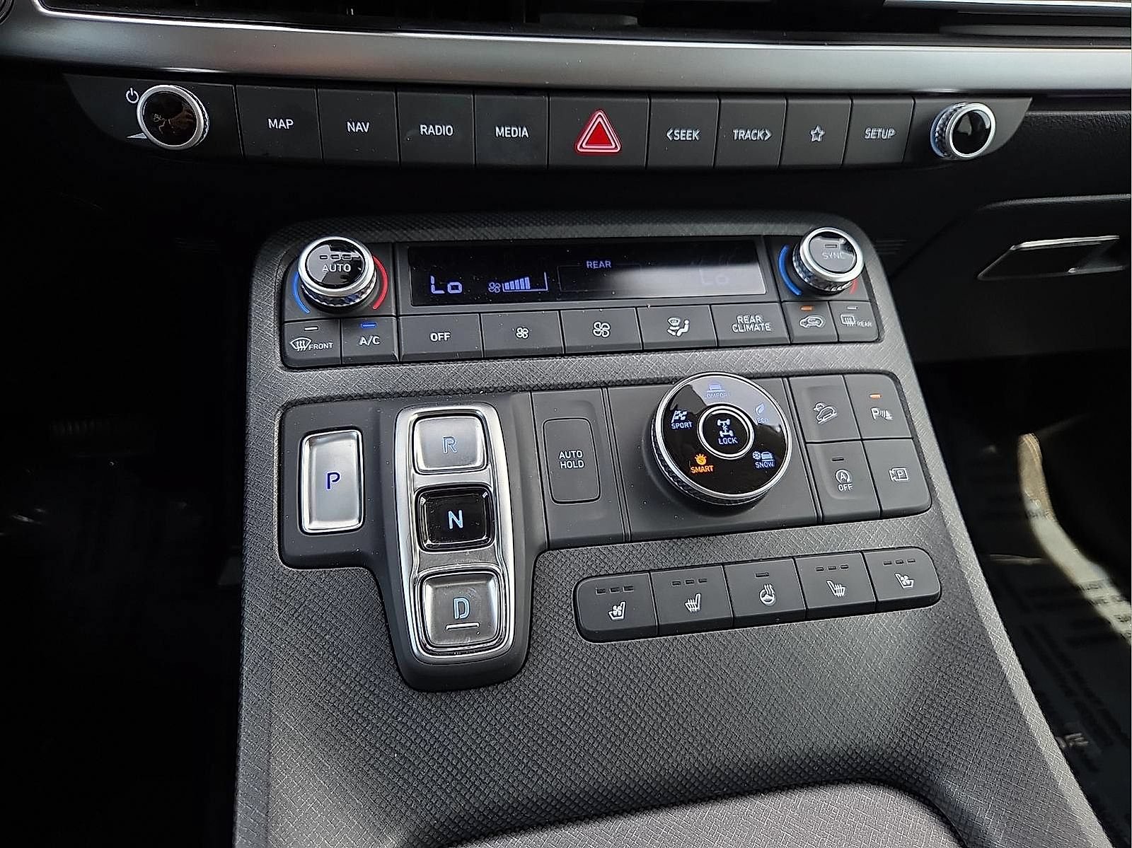 Used 2025 Hyundai Palisade Limited AWD/4WD image 19