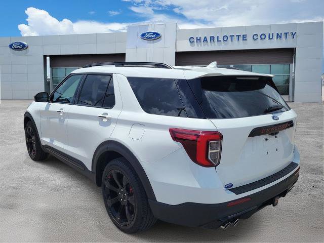 Certified 2022 Ford Explorer ST w/ ST Street Pack image 4
