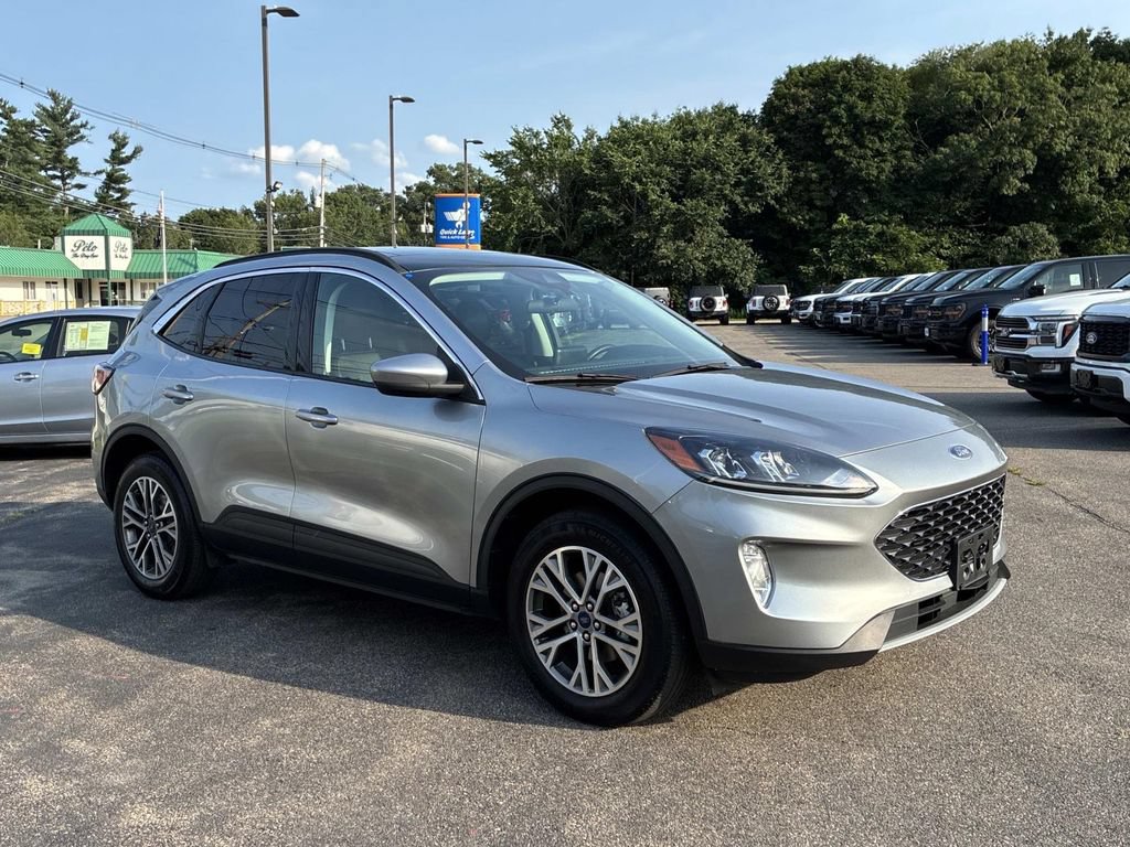Certified 2022 Ford Escape SEL AWD/4WD image 3